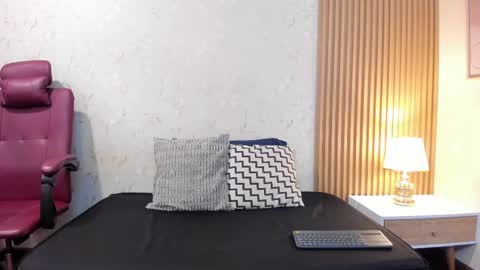 Sophia online show from 04-16-26, 12:06