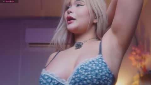 Sophia online show from 06-18-26, 10:47