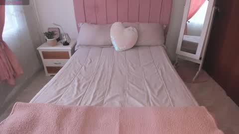 Snapshot of sophiaparker_ chatting on 03-04-26, 11:38 online show from 03-04-26, 11:38