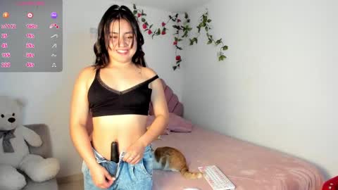 Snapshot of sophiconic_cb chatting on 09-11-25, 11:49 Clara sophia online show from 09-11-25, 11:49