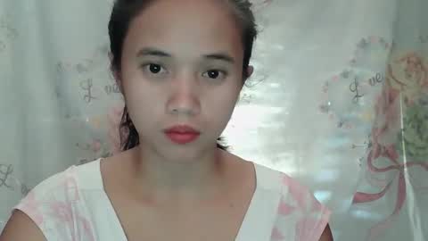 Snapshot of sophie_193 chatting on 06-01-26, 03:19 sophie_193 online show from 06-01-26, 03:19