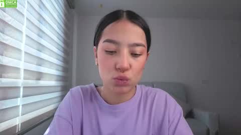 Sophie  online show from 10-15-25, 01:55