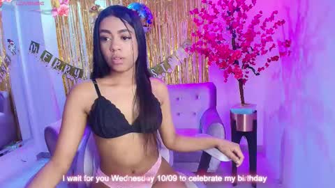 Sophie  online show from 12-19-25, 07:54