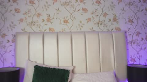 Snapshot of sophie_deargb chatting on 01-25-25, 11:22 Sofia santodomingo online show from 01-25-25, 11:22