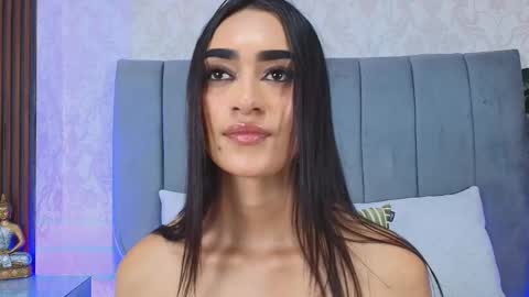 Snapshot of sophie_deargb chatting on 03-08-25, 11:28 Sofia santodomingo online show from 03-08-25, 11:28