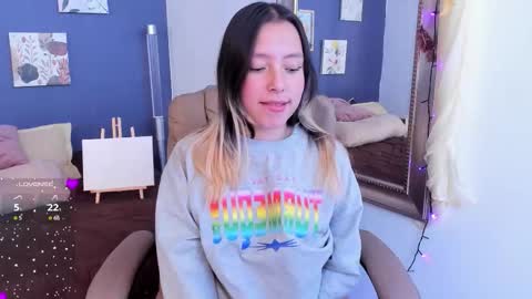 Snapshot of sophie_demoiselle chatting on 10-24-25, 03:41 online show from 10-24-25, 03:41