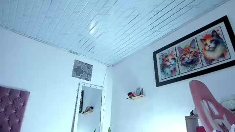 Snapshot of sophie_dolly_ chatting on 04-29-26, 06:50 sophie doll online show from 04-29-26, 06:50