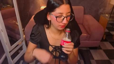 sophie_jones_b online show from 05-07-26, 01:38