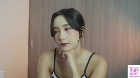Sophie or Sof online show from 03-12-26, 11:33