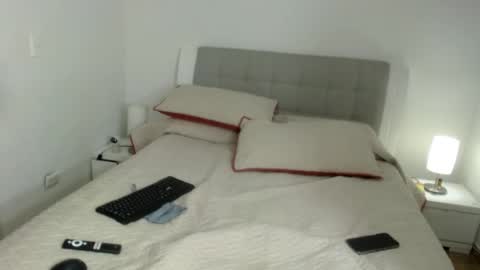 Sofa online show from 03-09-26, 02:48