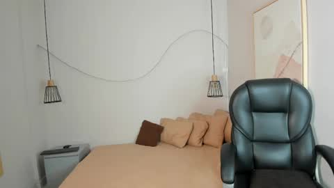 Sophi online show from 05-07-26, 12:43