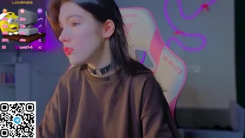 Snapshot of sophie_nomenal_ chatting on 02-27-26, 08:20 sophie_nomenal_ online show from 02-27-26, 08:20