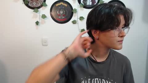 sophie_ross1 online show from 09-22-25, 01:51