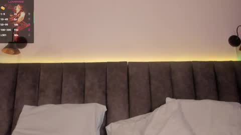 sophie_smith19 online show from 10-15-25, 02:39