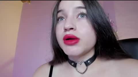 sophie_spencer1 online show from 02-14-25, 12:41