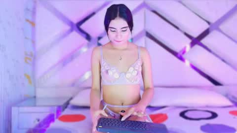 Sophie  online show from 05-04-26, 03:02