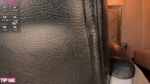 Sophie online show from 06-30-26, 12:33