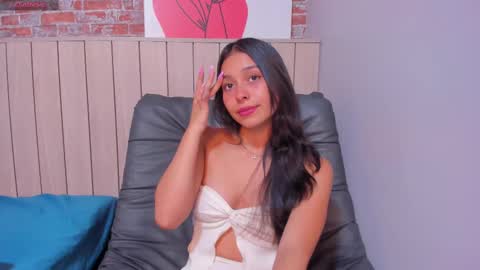 Sophie online show from 02-21-25, 06:37