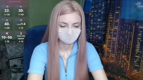 Sophie online show from 05-28-26, 08:11