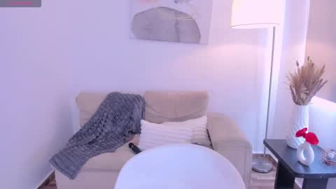 Sophie online show from 10-08-25, 03:53