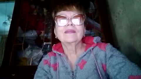 Snapshot of sophieburnsx chatting on 04-23-26, 04:09 SophieBurnsX online show from 04-23-26, 04:09