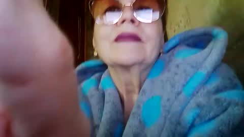 Snapshot of sophieburnsx chatting on 04-28-26, 09:58 SophieBurnsX online show from 04-28-26, 09:58