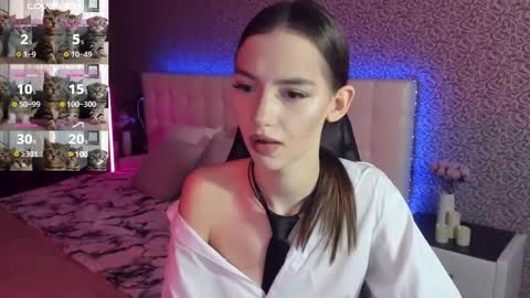 Sophie online show from 02-03-25, 08:46