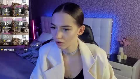 Sophie online show from 02-25-25, 09:42