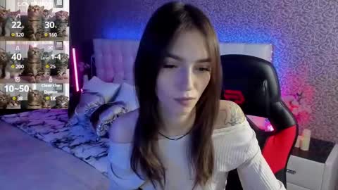 Sophie online show from 03-08-25, 08:33