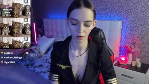 Sophie online show from 03-10-25, 02:48