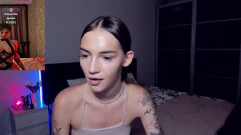 Sophie online show from 09-08-25, 07:46