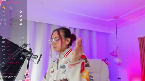   Sophie  IG sophiecherry es   online show from 03-05-25, 11:38