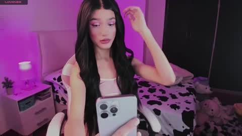    online show from 11-07-25, 06:57