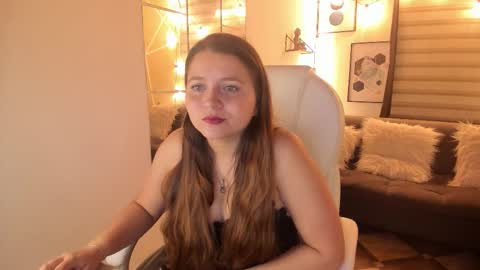 Sophie  online show from 10-08-25, 02:04