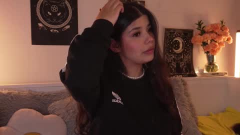 Sophiee  online show from 10-19-25, 02:12