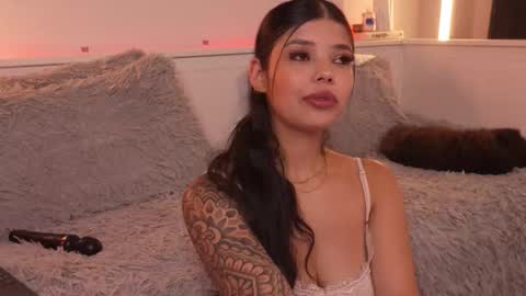 Sophiee  online show from 01-10-26, 03:19