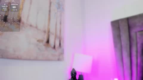 Snapshot of sophiee_smith chatting on 02-18-26, 11:06 Sophie online show from 02-18-26, 11:06