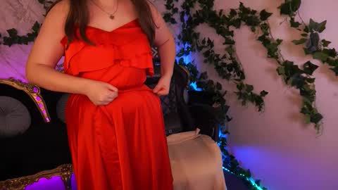 sophieedreams online show from 10-18-25, 02:07