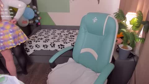 Snapshot of sophieee_lee chatting on 09-25-25, 11:14 Sophie online show from 09-25-25, 11:14