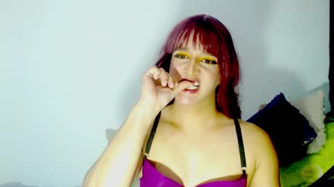 sophiehillsxo online show from 02-24-25, 12:09