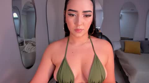 Snapshot of sophielanne chatting on 03-08-26, 03:54 Sophie online show from 03-08-26, 03:54