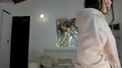 Snapshot of sophielanne chatting on 04-12-26, 04:06 Sophie online show from 04-12-26, 04:06