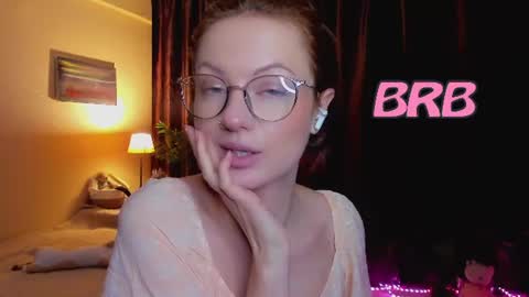 Snapshot of sophieleroux chatting on 07-08-26, 03:05 sophieleroux online show from 07-08-26, 03:05