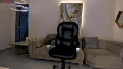 Sophie  Palmer online show from 01-15-25, 01:41