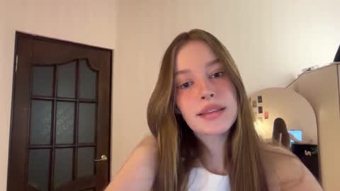 Sophie  Next stream  3 online show from 10-02-25, 04:36