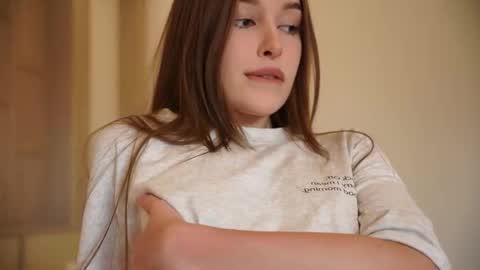 Sophie  Next stream  3 online show from 01-14-26, 07:14