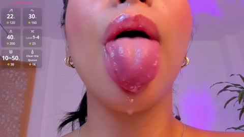 sophierooy online show from 03-06-25, 01:24