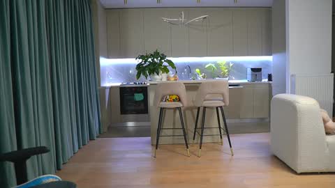 Snapshot of sophiesticate chatting on 10-28-25, 05:15 online show from 10-28-25, 05:15