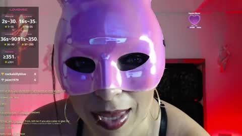 sophi fire  online show from 10-18-25, 02:03