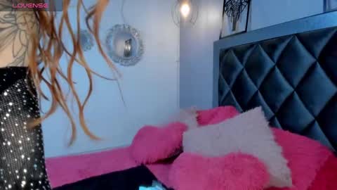 sophi online show from 12-19-24, 02:02